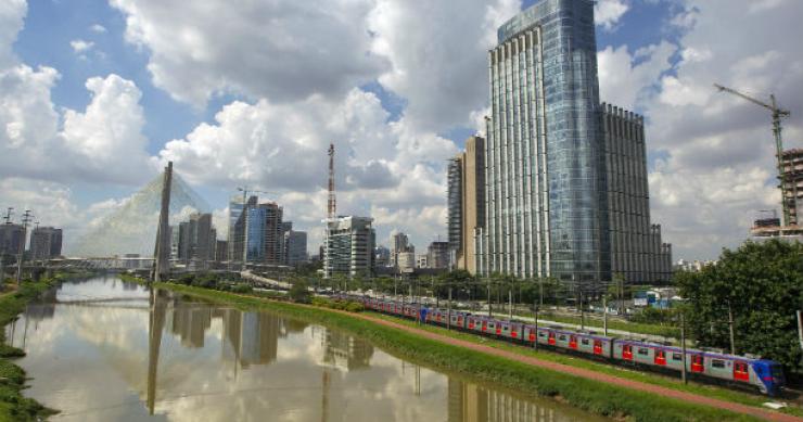 preço médio por m2 em casas novas (t1 e t2) em são paulo está nos 5.900 reais (2.236 euros) preço das casas em são paulo cai pela primeira vez em quatro anos