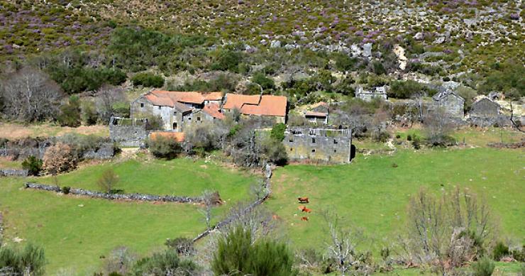 vendem-se duas aldeias em trás-os-montes (fotos)