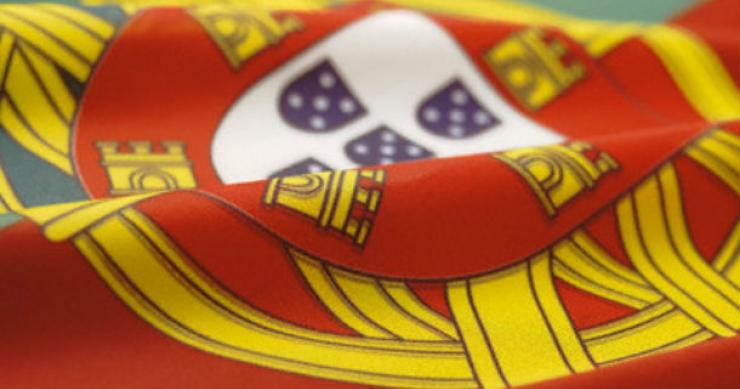 em junho, a dívida púbica somou 214,6 mil milhões de euros, o valor previsto para o ano de 2016 eleições antecipadas e cortes na despesa dividem ps e psd