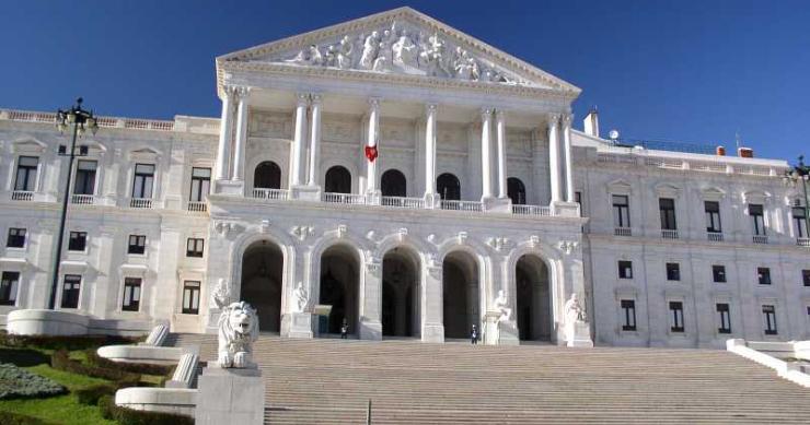 governos tentam há vários anos fazer um inventário do património imobiliário mas sem êxito estado paga mais de 112 milhões em rendas