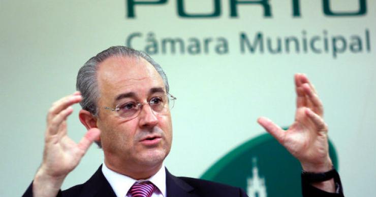 porto: rui rio condena “obstrução do governo à reabilitação”