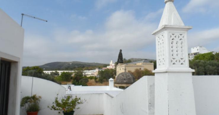 Casa arrendada: viver num t3 em Estoi, Faro (fotos)