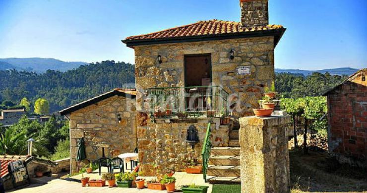 Casas de fim de semana: Abraçar a natureza numa casa de pedra em Aveiro (fotos) 