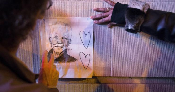 As homenagens a Nelson Mandela fazem-se sentir em todas as partes do mundo Até sempre Madiba (fotos)
