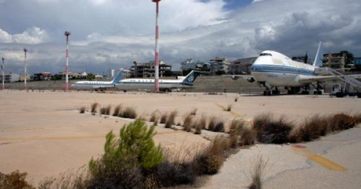 Um passeio pelo aeroporto fantasma de Atenas (fotos)