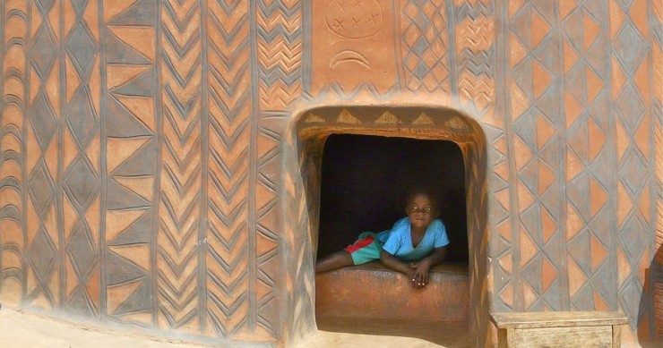 A aldeia africana onde as casas são obras de arte (fotos)