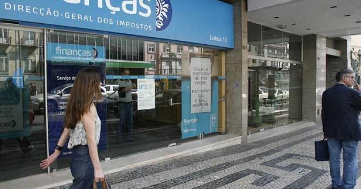 Fisco penhora e vende 350 imóveis por dia