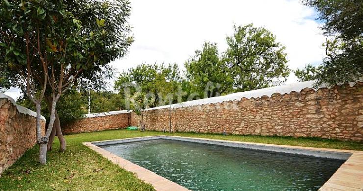 Casas de fim de semana: Refúgio rural com piscina em pleno Algarve (fotos) 