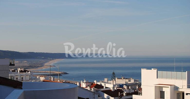 Casas de fim de semana: Abraçar o mar na sempre acolhedora Nazaré (fotos) 