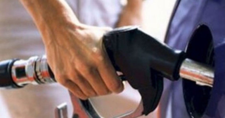 Gasolineiras obrigadas a vender combustíveis mais baratos