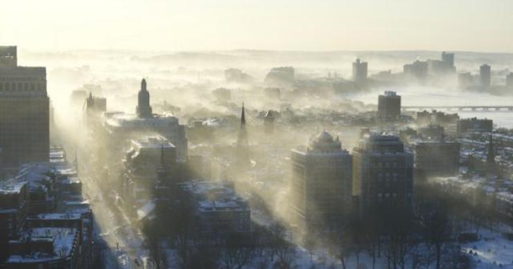Boston, uma cidade enterrada pela neve (fotos)