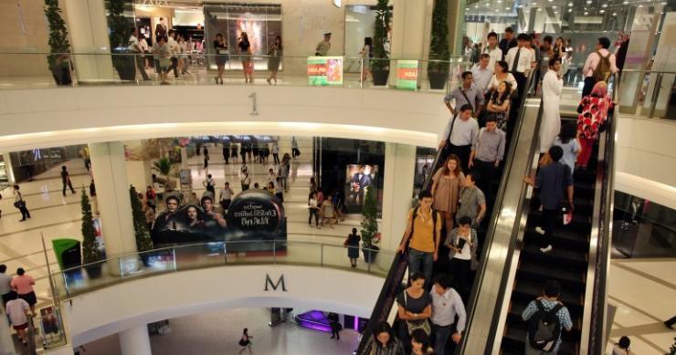 A nova vida dos shoppings nos EUA: convertidos em igrejas, escolas ou centros médicos, há de tudo