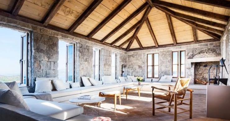 Casas de sonho: Uma antiga fortaleza transformada num maravilhoso refúgio junto ao Mar Adriático (fotos)