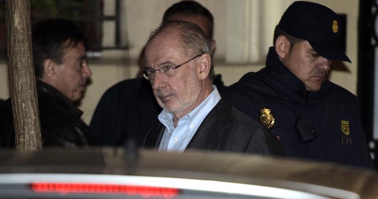 História da queda de Rodrigo Rato, um todo poderoso de Espanha que chegou a líder do FMI e ontem acabou detido