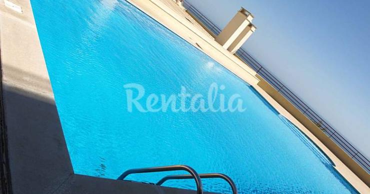Casas de fim de semana: “Miniférias” com vista para o mar em Sesimbra (fotos)