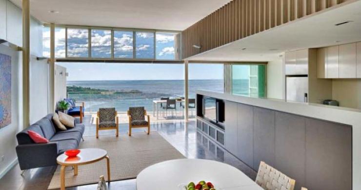 Casas de sonho: Viver numa casa em forma de cubo junto ao mar na Austrália (fotos)