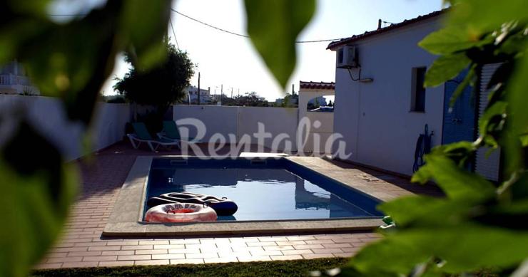 Casas de fim de semana: Apanhar a boleia do sol com destino ao Algarve (fotos)