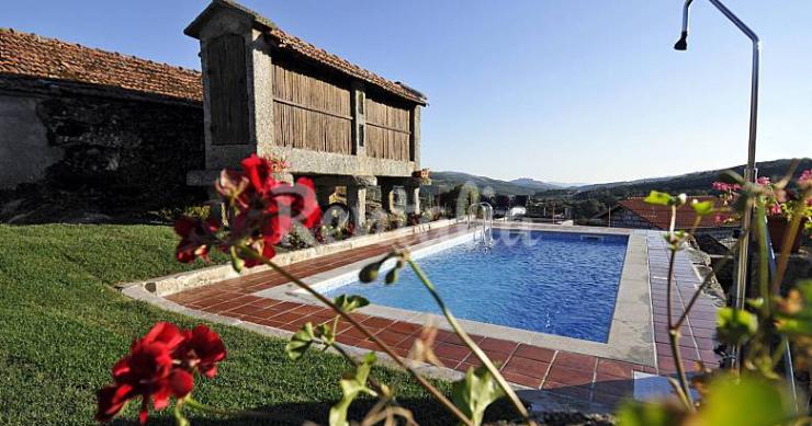 Casas de fim de semana: Respirar ar puro num paraíso com piscina e vista para o Gerês 