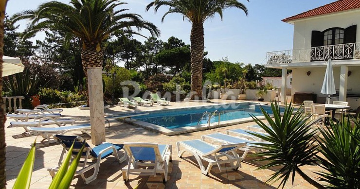 Casas de fim de semana: Desfrutar de uma piscina aquecida na Praia das Maçãs (fotos)