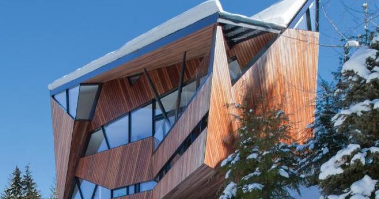 Casas de sonho: Viver numa mansão futurista no topo de uma pista de esqui (fotos) 