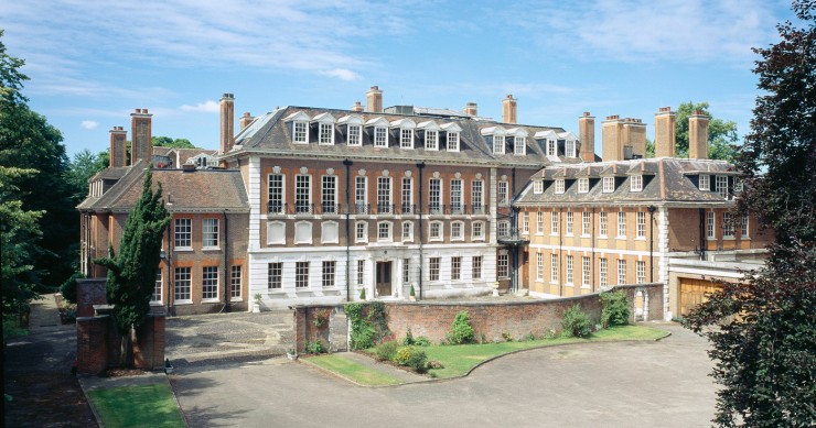 O que esconde na sua cave a mansão com mais segredos de Londres?