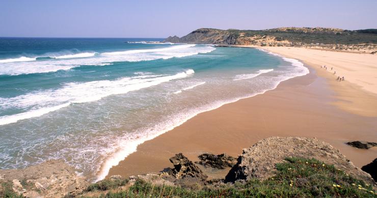Algarve é a região mais procurada pelos turistas Algarve é a região mais procurada pelos turistas