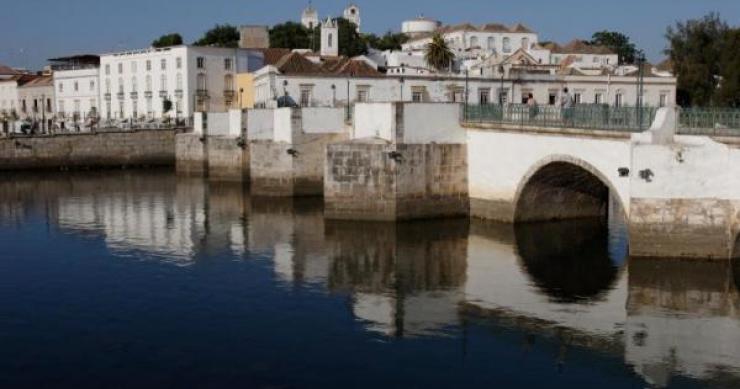 Em Tavira, o preço do m2 das casas de luxo é 9,7 euros (Foto: Câmara Municipal de Tavira).