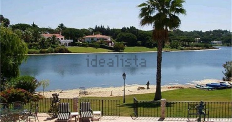 Esta fantástica moradia está localizada em Almancil e custa 4.700.000 euros. 