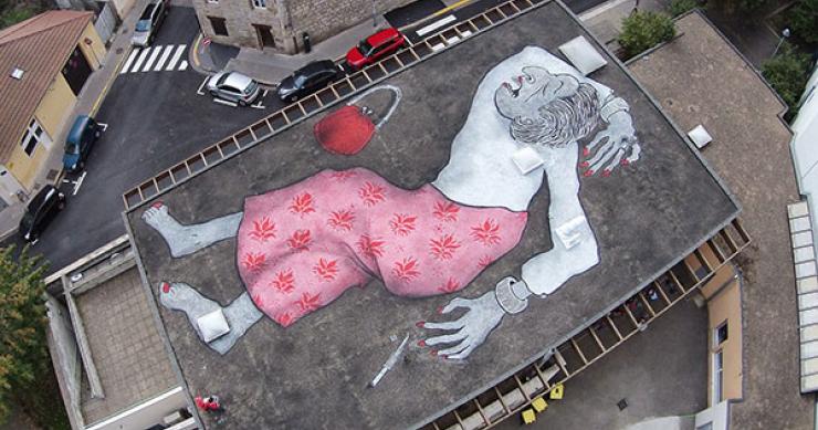 Arte urbana: espetaculares murais de pessoas a dormir vistos do céu (fotos)