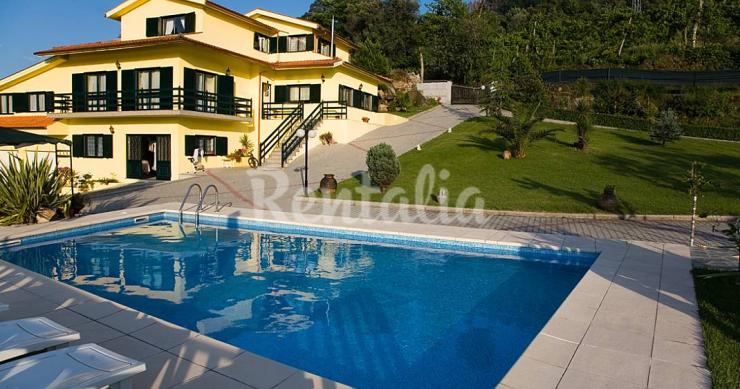 Casas de fim de semana: Descansar de mãos dadas com a natureza no Gerês (fotos)
