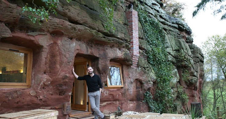 O homem das cavernas: gastou 200.000 euros a transformar uma gruta com 700 anos numa casa de luxo 