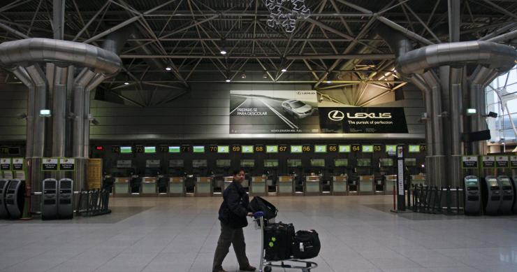 Os aeroportos portugueses tiveram o maior crescimento de sempre em 2015, mais 11% que em 2014.