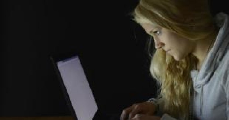 Dados pessoais na internet: cuidado, porque podem roubar-te a identidade e virar-te a vida do avesso