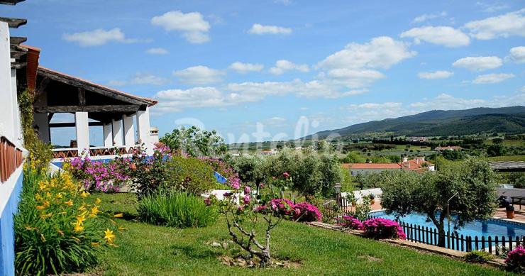 Casas de fim de semana: Desfrutar da paz do campo em Estremoz (fotos)