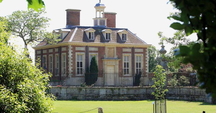 Casa em Aylesbury, Buckinghamshire, avaliada em sete milhões de libras (Fotos: The Guardian).