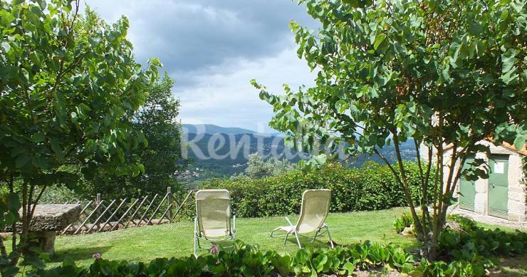 Casas de fim de semana: Abraçar a natureza na paz da serra em Viseu