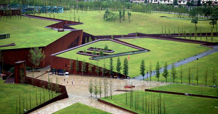 O Museu na China que parece um desastre natural em memória de um terramoto