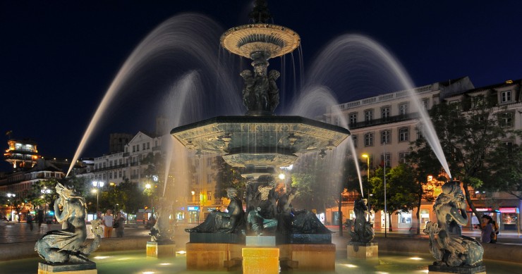 Brasileiros já compram mais casas em Portugal do que os chineses