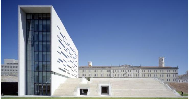 Universidade Nova de Lisboa sobe quatro lugares na lista das 50 melhores do mundo