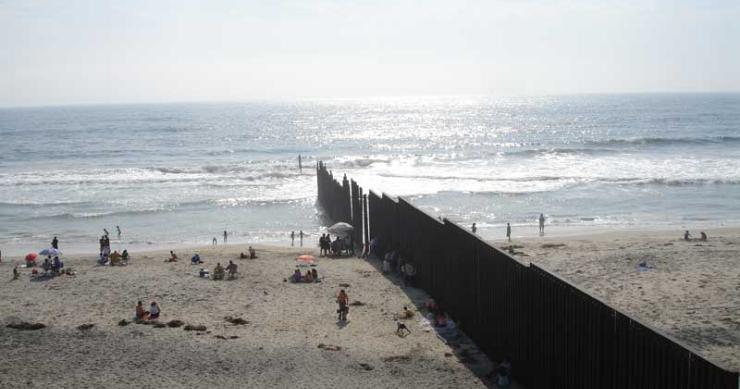 O muro de Trump para separar os EUA do México e outras 10 fronteiras blindadas 