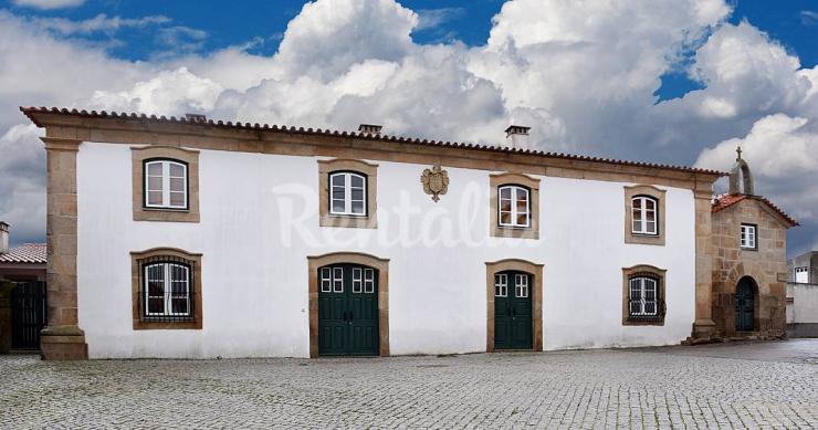 Casas de fim de semana: A magia de um solar oitocentista na Beira Alta