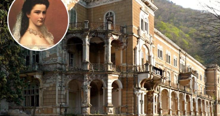 O palácio (em ruínas) da imperatriz Sissi que está à venda por 1,2 milhões de euros