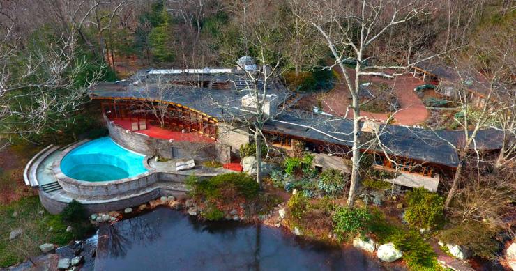 Casas de sonho: A joia arquitetónica de Frank Lloyd Wright construída sobre uma cascata