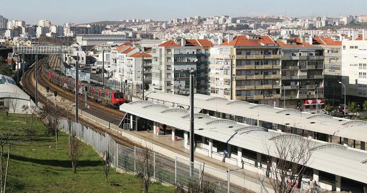 Portugueses "empurrados" a ir viver para os subúrbios