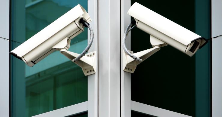 Deco Alerta: Ter sistema de videovigilância no prédio? Só com unanimidade de condóminos