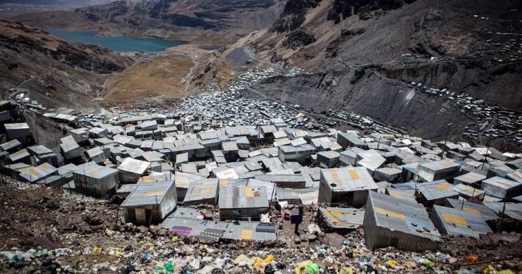 A difícil vida a 5.100 metros de altura: assim é La Rinconada, a cidade mais alta do mundo 