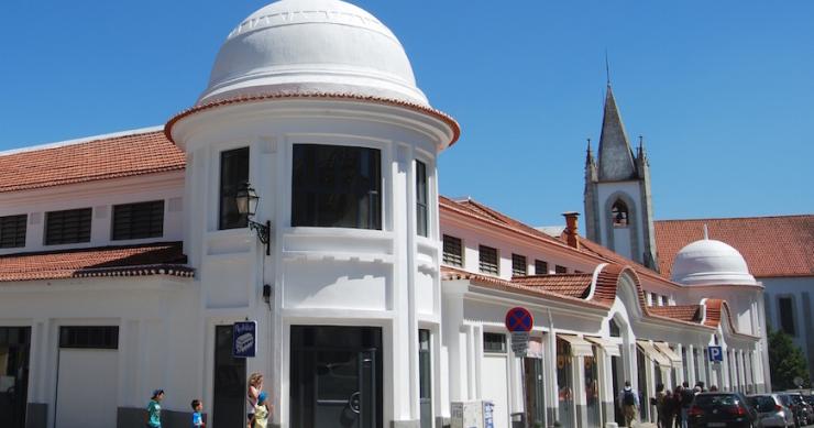 Comércio de rua está a crescer nos bairros residenciais de Lisboa...