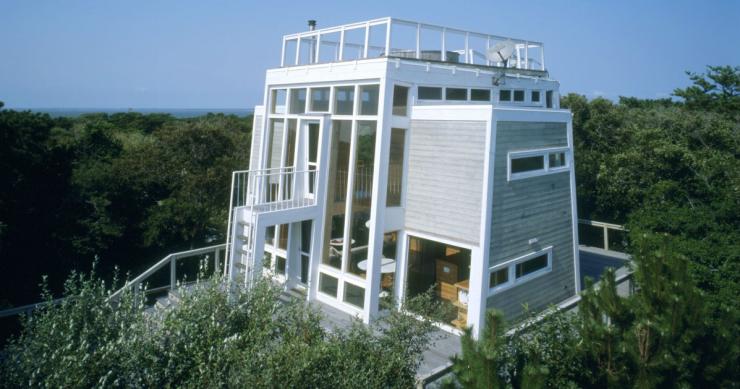 Casas de sonho: Viver numa “pirâmide” de autor no cimo de uma duna nos EUA