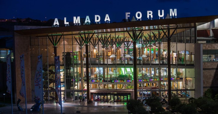 Blackstone protagoniza maior operação imobiliária da década em Portugal com venda de shoppings 