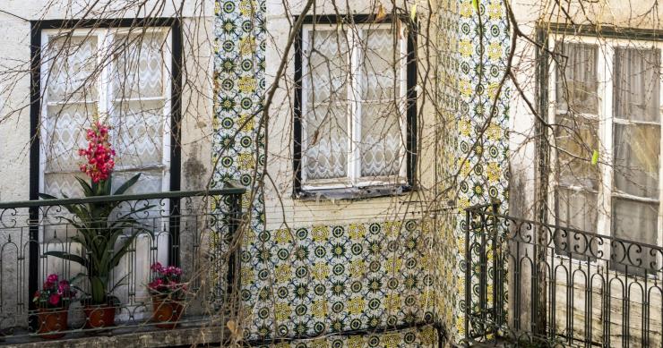 O teu prédio tem azulejos na fachada e vai ter obras? Só com uma licença da câmara!